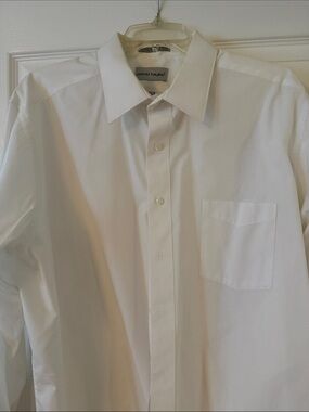 David Taylor White Men's Button-Down Dress Shirt with Chest Pocket